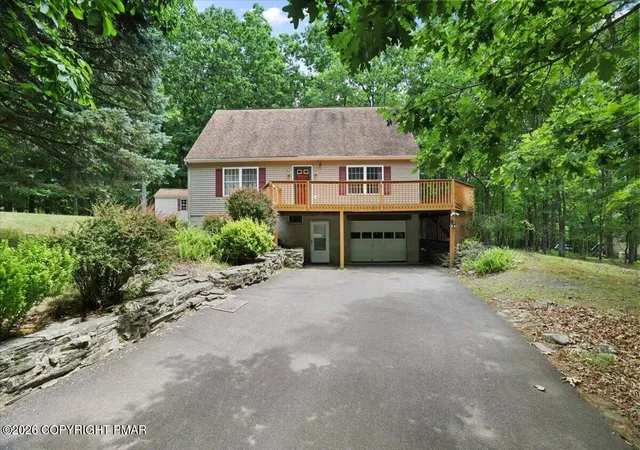 Homes for sale in Hawley, PA | 30 Juniper Wy, Hawley, PA 18428 | MLS# PM-142935