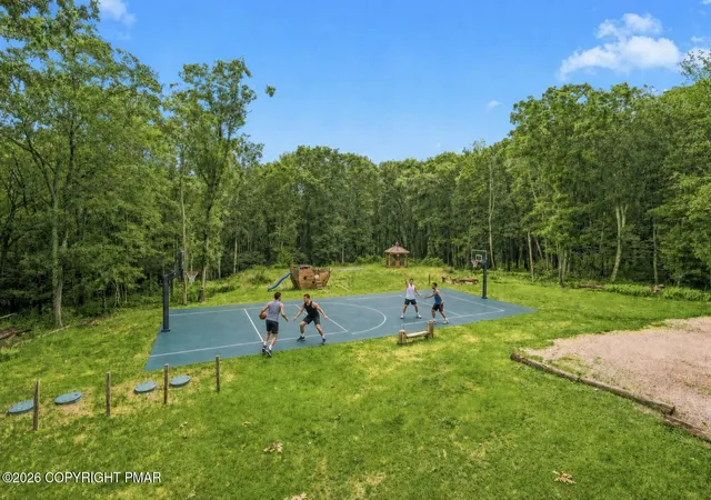 3rd image of 121 Whispering Pnes, Freeland, PA 18224 | MLS# PM-142950
