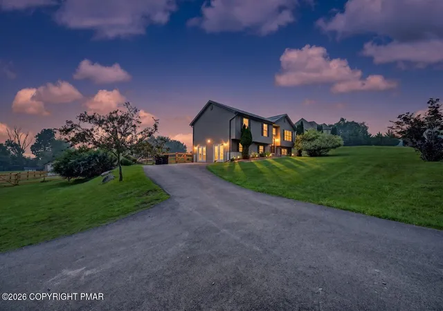 Photo 4 of Single family home for sale at 2527 Highland Cir, Stroudsburg, PA 18360 | MLS# PM-143131 | Listing updated on 2026-08-29