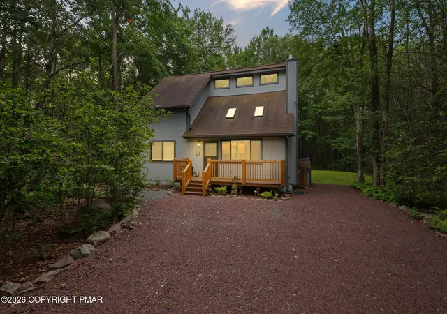 Homes for sale in Pocono Pines, PA | 199 Cumberland Rd, Pocono Pines, PA 18350 | MLS# PM-143011
