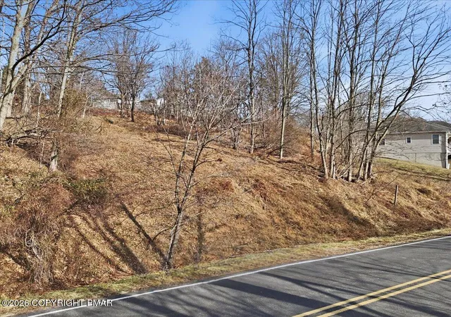 2nd image of 516 Edgemont Rd, Stroudsburg, PA 18360 | MLS# PM-142974
