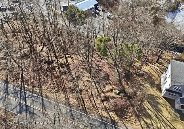 5th image of 102 Edgemont Rd, Stroudsburg, PA 18360 | MLS# PM-142975