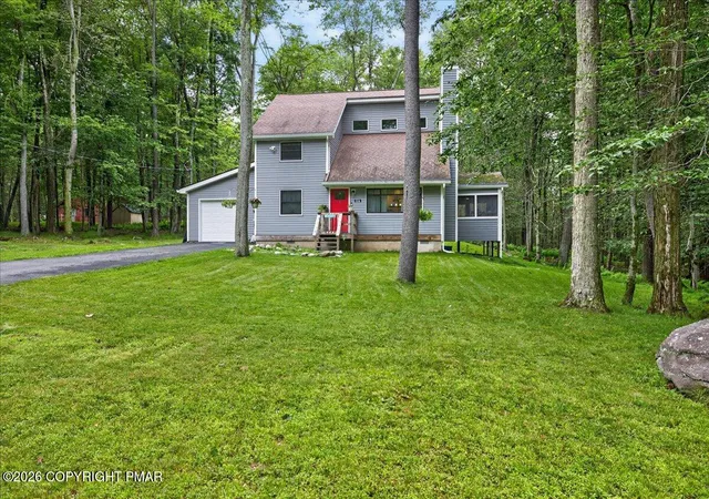 Photo 4 of Single family home for sale at 1114 Shoshoni Trl, Gouldsboro, PA 18424 | MLS# PM-142978 | Listing updated on 2026-07-18