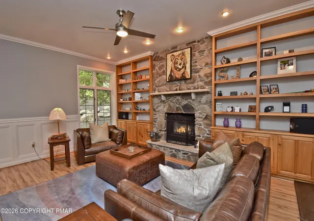 Photo 3 of Sale Pending at 123 Wedge Ct, East Stroudsburg, PA 18302 | MLS# PM-143210 | Listing updated on 2026-09-14