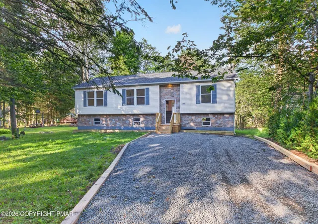 Homes for sale in Tobyhanna, PA | 9249 Westwood Dr, Tobyhanna, PA 18466 | MLS# PM-143000