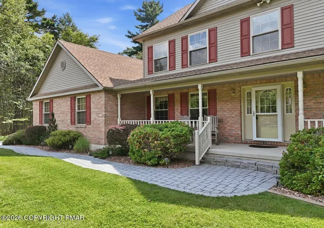 Photo 5 of Single family home for sale at 138 Scenic Dr, Blakeslee, PA 18610 | MLS# PM-143065 | Listing updated on 2026-09-07