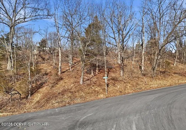 1st image of 520 Edgemont Rd, Stroudsburg, PA 18360 | MLS# PM-142998