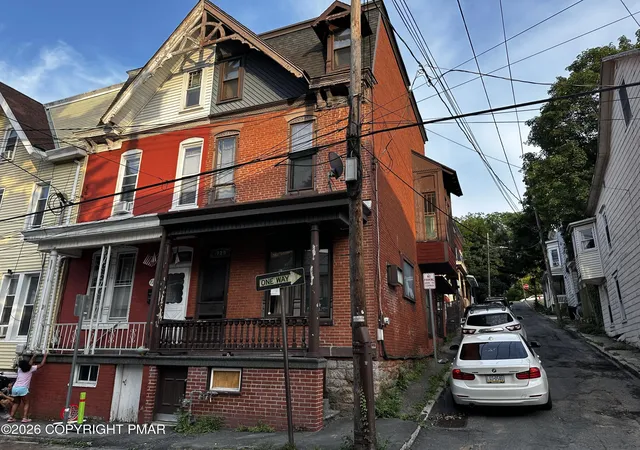 1st image of 729 W Norwegian St, Pottsville, PA 17901 | MLS# PM-143019
