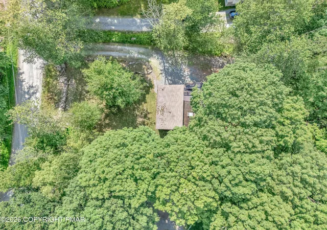 Photo 5 of Single family home for sale at 143 Buck Hl, Greentown, PA 18426 | MLS# PM-143058 | Listing updated on 2026-07-27