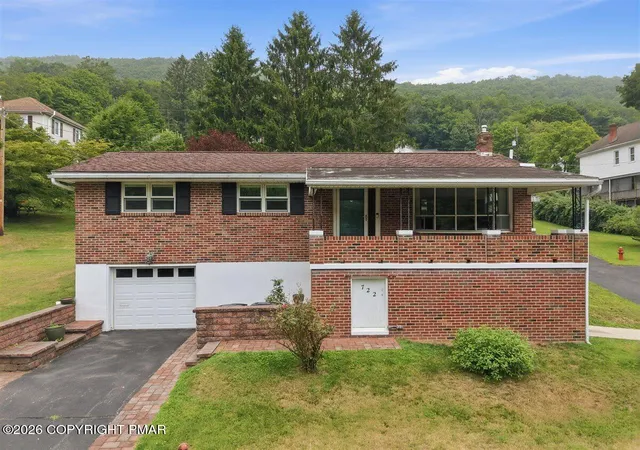 Photo 1 of Single family home for sale at 722 South Ave, Jim Thorpe, PA 18229 | MLS# PM-143726 | Listing updated on 2026-09-05