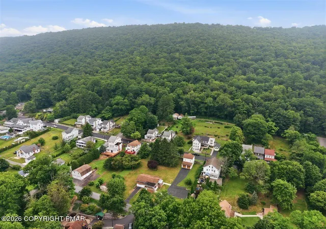 Photo 39 of Single family home for sale at 722 South Ave, Jim Thorpe, PA 18229 | MLS# PM-143726 | Listing updated on 2026-09-05