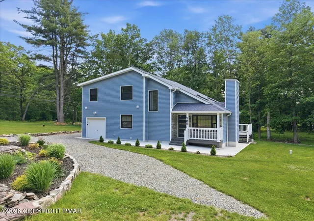 Photo 3 of Single family home for sale at 105 Aspen Dr, Tannersville, PA 18372 | MLS# PM-143057 | Listing updated on 2026-07-17