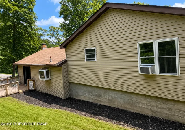Photo 27 of Single family home for sale at 3207 Pine Ridge Dr, Bushkill, PA 18324 | MLS# PM-143247 | Listing updated on 2026-07-29