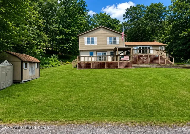 Photo 2 of Single family home for sale at 3207 Pine Ridge Dr, Bushkill, PA 18324 | MLS# PM-143247 | Listing updated on 2026-07-29