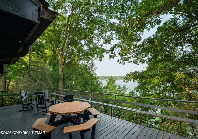 Photo 5 of Single family home for sale at 101 Antler Ridge Ct, Hawley, PA 18428 | MLS# PM-143130 | Listing updated on 2026-08-03