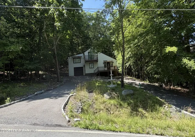 Photo 3 of Single family home for sale at 3108 Cherry Ridge Rd, Bushkill, PA 18324 | MLS# PM-143309 | Listing updated on 2026-07-24