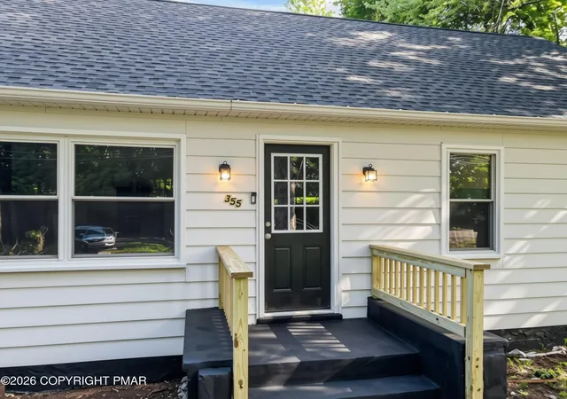 Photo 4 of Single family home for sale at 355 E Brown St, East Stroudsburg, PA 18301 | MLS# PM-143201 | Listing updated on 2026-09-09