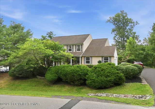 Photo 3 of Sale Pending at 325 Shawnee Valley Dr, East Stroudsburg, PA 18302 | MLS# PM-143119 | Listing updated on 2026-09-24