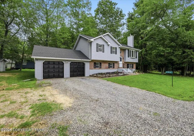 Photo 3 of Single family home for sale at 296 Scotch Pine Dr, Pocono Summit, PA 18346 | MLS# PM-143108 | Listing updated on 2026-08-20