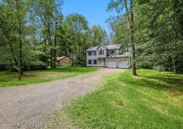 Photo 3 of Single family home for sale at 215 George Dr, Blakeslee, PA 18610 | MLS# PM-143273 | Listing updated on 2026-08-17