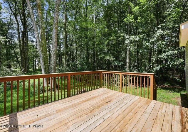 Photo 4 of Single family home for sale at 215 George Dr, Blakeslee, PA 18610 | MLS# PM-143273 | Listing updated on 2026-08-17
