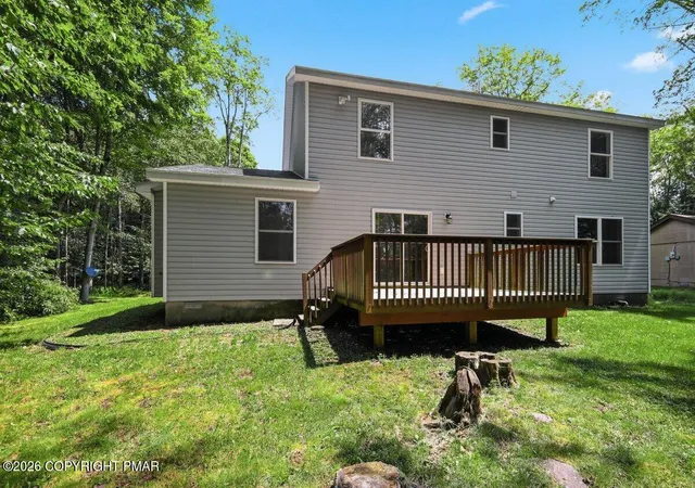 Photo 5 of Single family home for sale at 215 George Dr, Blakeslee, PA 18610 | MLS# PM-143273 | Listing updated on 2026-08-17