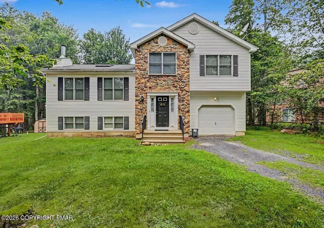 Photo 4 of Single family home for sale at 5154 Iroquois St, Tobyhanna, PA 18466 | MLS# PM-143114 | Listing updated on 2026-08-10