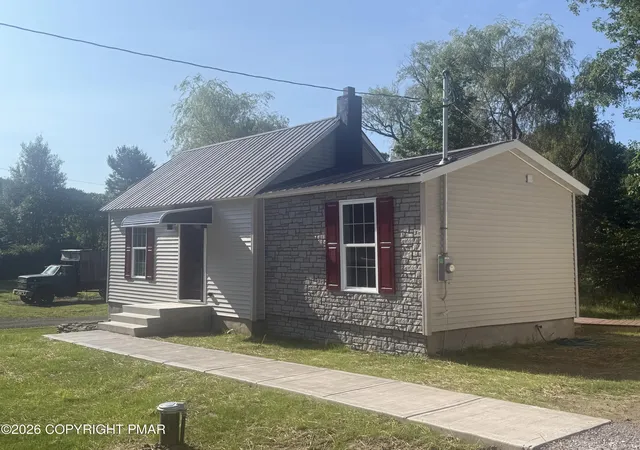 Photo 2 of Single family home for sale at 392 Lehman Outlet Rd, Dallas, PA 18612 | MLS# PM-143126 | Listing updated on 2026-10-05