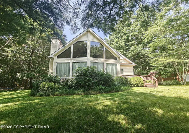 Photo 2 of Single family home for sale at 11 Grouse Trl, Albrightsville, PA 18210 | MLS# PM-143134 | Listing updated on 2026-08-19