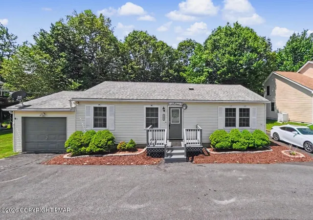 Photo 4 of Single family home for sale at 1201 Cambell Way, Tobyhanna, PA 18466 | MLS# PM-143152 | Listing updated on 2026-10-11