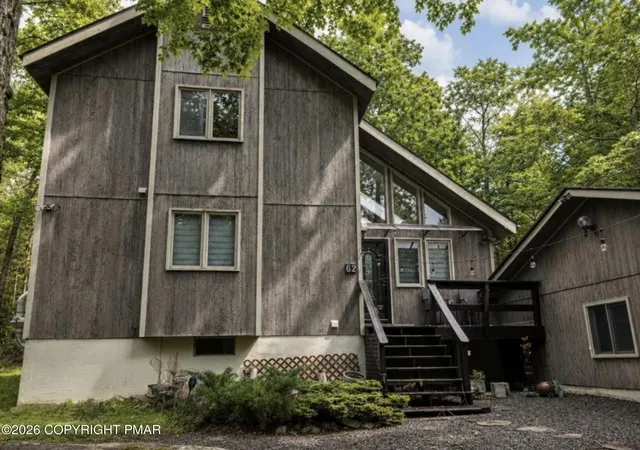 Photo 2 of Single family home for sale at 62 E Crk View Dr, Gouldsboro, PA 18424 | MLS# PM-143166 | Listing updated on 2026-08-07