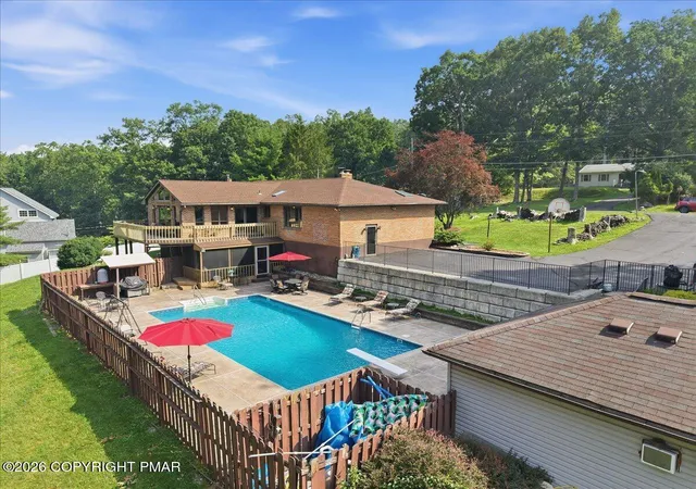 Photo 4 of Single family home for sale at 345 O Donovan Dr, East Stroudsburg, PA 18301 | MLS# PM-143196 | Listing updated on 2026-10-02