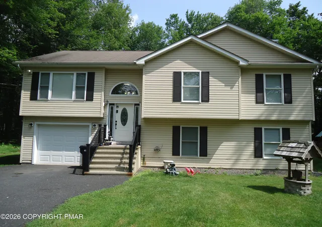 Photo 2 of Single family home for sale at 3270 Beech Ridge Dr, Pocono Summit, PA 18346 | MLS# PM-143178 | Listing updated on 2026-07-21