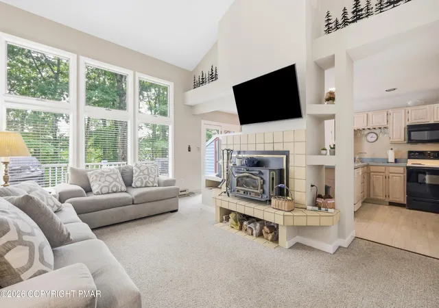 Photo 3 of Townhouse for sale at 76 Laurelwoods Dr, Lake Harmony, PA 18624 | MLS# PM-143205 | Listing updated on 2026-10-07