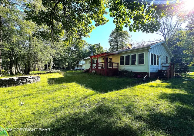 Photo 2 of Single family home for sale at 1236 Lace Dr, East Stroudsburg, PA 18302 | MLS# PM-143182 | Listing updated on 2026-09-29