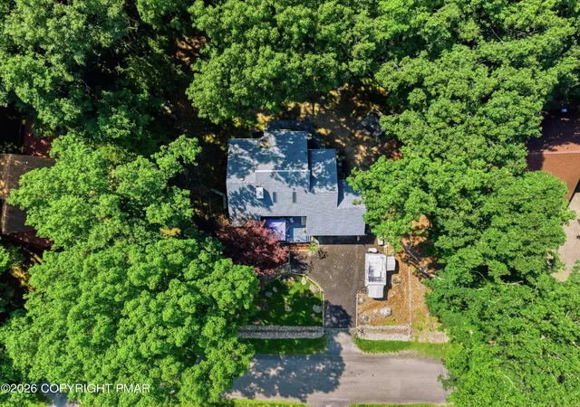 Photo 3 of Single family home for sale at 6228 Willowicke Ter, East Stroudsburg, PA 18301 | MLS# PM-143234 | Listing updated on 2026-07-22