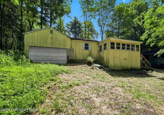 Photo 4 of Sale Pending at 193 Silver Lake Rd, Dingmans Ferry, PA 18328 | MLS# PM-143209 | Listing updated on 2026-07-30