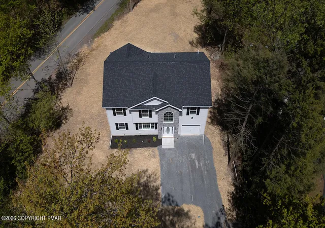 Photo 3 of Sale Pending at 2222 Overlook Dr 49 Dr #49, Tobyhanna, PA 18466 | MLS# PM-144052 | Listing updated on 2026-08-24