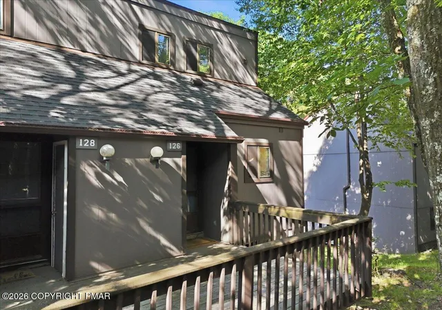 Photo 3 of Townhouse for sale at 126 Cross Country Ln, Tannersville, PA 18372 | MLS# PM-143233 | Listing updated on 2026-09-18