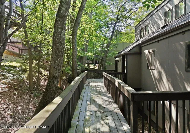 Photo 3 of Townhouse for sale at 126 Cross Country Ln, Tannersville, PA 18372 | MLS# PM-143233 | Listing updated on 2026-09-18