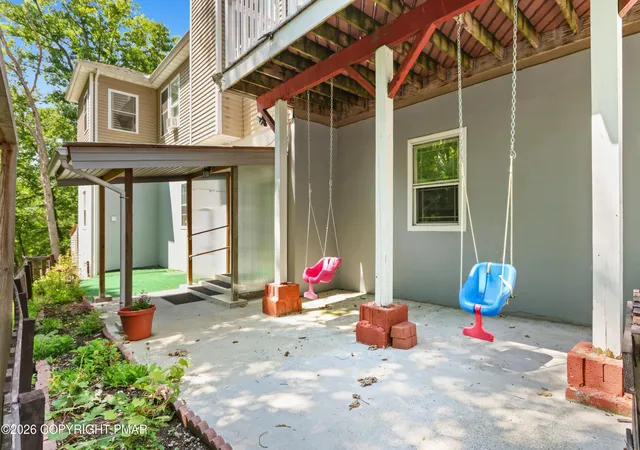 Photo 2 of Single family home for sale at 1007 Hampstead Rd, Bushkill, PA 18324 | MLS# PM-143222 | Listing updated on 2026-09-04