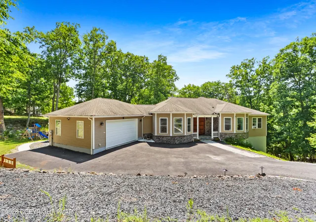 Photo 3 of Single family home for sale at 1007 Hampstead Rd, Bushkill, PA 18324 | MLS# PM-143222 | Listing updated on 2026-09-04