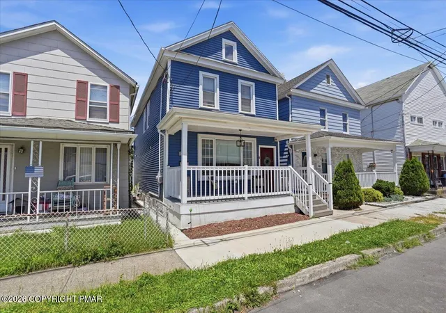Photo 3 of Single family home for sale at 164 E Ridge St, Nanticoke, PA 18634 | MLS# PM-143228 | Listing updated on 2026-07-22