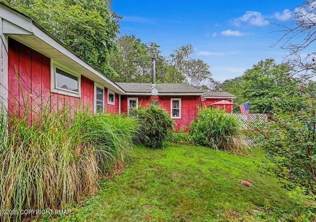 Photo 5 of Single family home for sale at 191 Campfire Ln, Gouldsboro, PA 18424 | MLS# PM-143237 | Listing updated on 2026-08-20