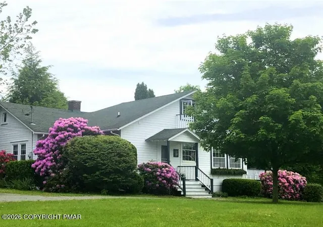 Photo 5 of Sale Pending at 32 Shore Dr, Tunkhannock, PA 18657 | MLS# PM-143314 | Listing updated on 2026-08-28