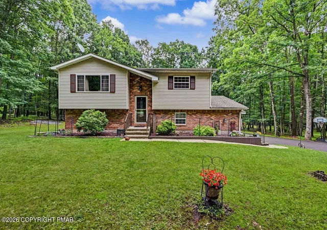 Photo 2 of Sale Pending at 386 Upper Ridge Dr, Effort, PA 18330 | MLS# PM-143268 | Listing updated on 2026-08-03