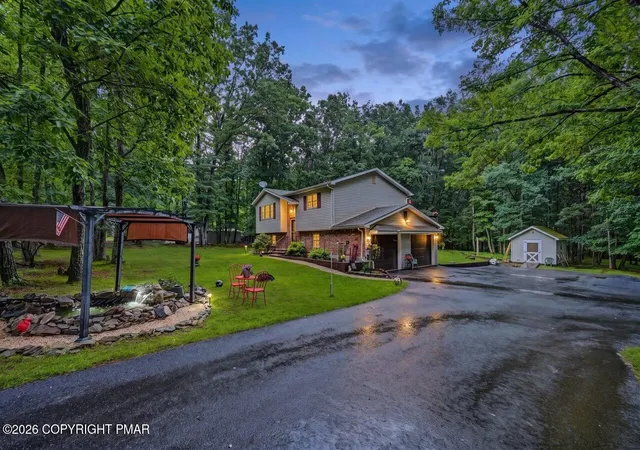 Photo 3 of Sale Pending at 386 Upper Ridge Dr, Effort, PA 18330 | MLS# PM-143268 | Listing updated on 2026-08-03