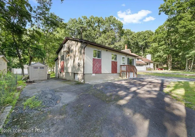 Photo 31 of Single family home for sale at 117 Mink Ct, Dingmans Ferry, PA 18328 | MLS# PM-143244 | Listing updated on 2026-07-22