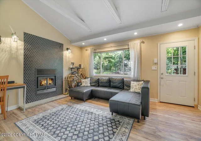 Photo 4 of Single family home for sale at 117 Mink Ct, Dingmans Ferry, PA 18328 | MLS# PM-143244 | Listing updated on 2026-07-22