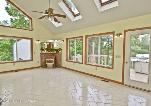 Photo 3 of Sale Pending at 182 Frantz Rd, Stroudsburg, PA 18360 | MLS# PM-143492 | Listing updated on 2026-09-28